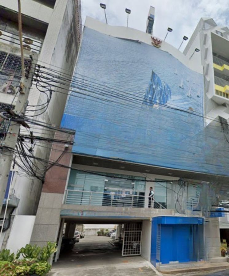 วงเวียน22 240 ม.MRTหัวลำโพง 670ม.ให้เช่า อาคารสำนักงาน 5 ชั้น  952 ตรม.  145 ตรว. ลิฟท์ส่งเอกสาร  ติดถนน 2 ด้าน เข้าออกได้ 2 ทาง