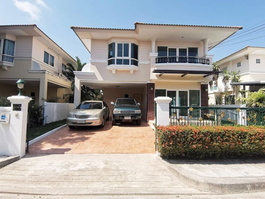 ติดถนนใหญ่ ถูกที่สุดในโลก บ้านเดี่ยว 2 ชั้น  ตลาดประชาอุทิศ 90 1.5 กม. ม.บ้านใหม่  BTS ช้างเอราวัณ 8.2 กม.