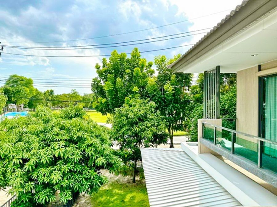 คฤหาสน์หรู 6นอน หลังมุม รพ.ปากเกร็ด 2 ถนน345 300ม. โรบินสัน ไลฟ์สไตล์ ราชพฤกษ์ 1.4 กม. บ้านกว้าง สูงโปร่ง 2ชั้น 105ตร.ว. 350ตร.ม.