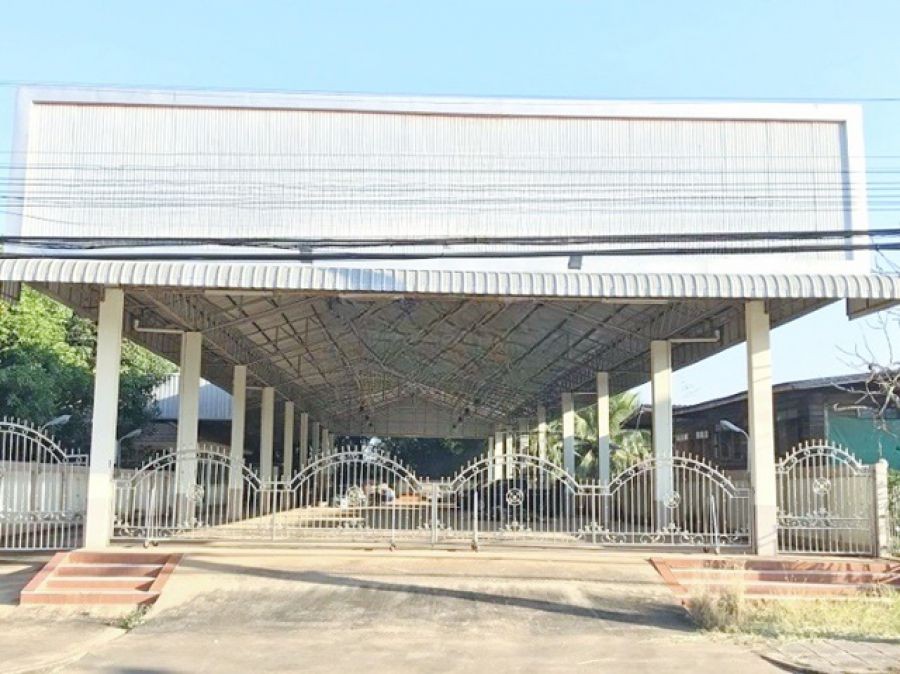 ให้เช่าโชว์รูม ออฟฟิศพร้อมสิ่งปลูกสร้าง สว่างแดนดิน ถูกที่สุดในโลก โลตัส  3งาน 57ตรว. 1,430ตรม. 2นอน 3น้ำ จอดรดได้หลายคัน ติดถนน 8 เลน