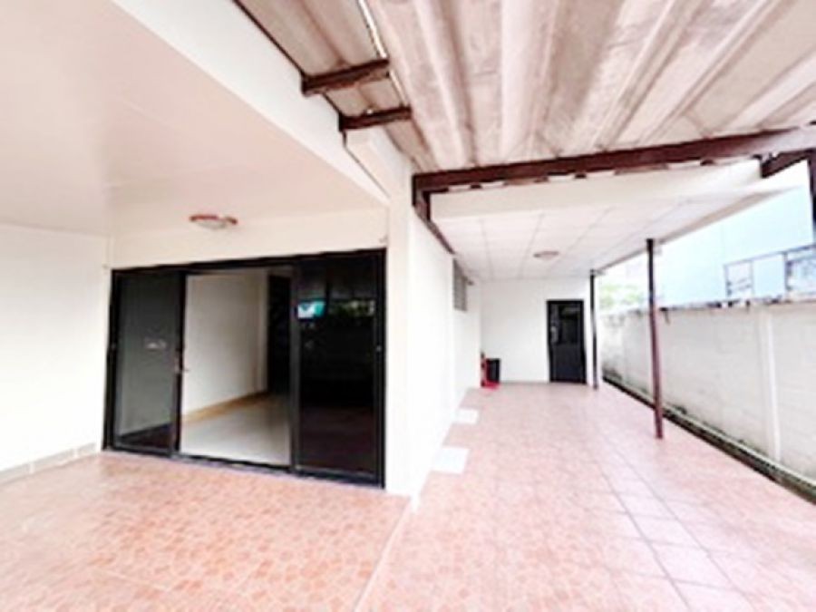 4 นอน เสรีไทย วงแหวน กาญจนา MRT สัมมากร 800ม.ทำเลดี บ้านเดี่ยว 2 ชั้น  2 น้ำ 50 ตร.วา.200 ตร.ม. ให้เช่า 2 แอร์ ม. นิด้า 3.1 กม.