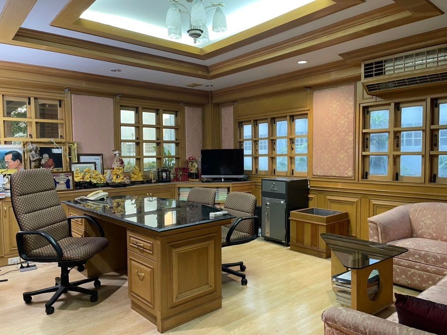 ให้เช่าโรงงาน สีม่วง เนื้อที่ 4ไร่ พื้นที่ใช้สอยตัวอาคาร 5,350ตร.ม ถนน สุขสวัสดิ์ อำเภอ พระสมุทรเจดีย์ ราคาเช่า 642,000 บ/ด