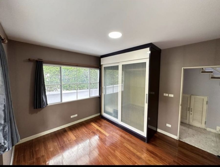 For Rent  Luxury Detached House 4 Bed in Nuntawan Suanluang R9 Park Village