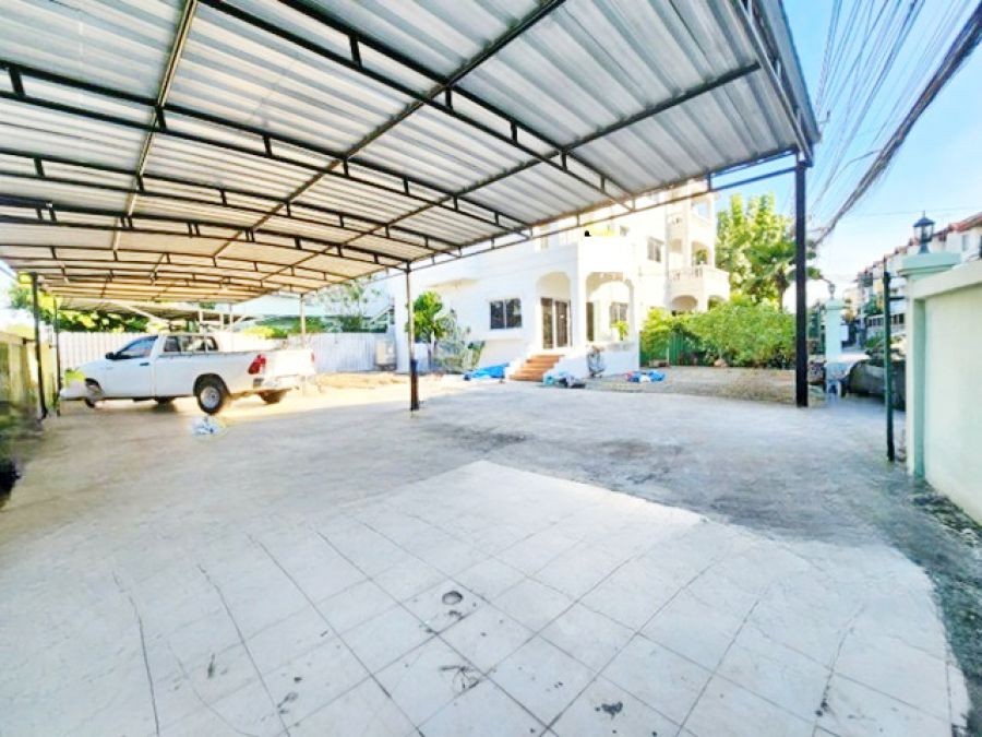 นวมินทร์ 107-113  9แอร์  รร.เลิศหล้าเกษตรนวมินทร์ 799ม. ให้เช่า โฮมออฟฟิศ 3ชั้น 2คูหา รร.นานาชาตินีวา 1.2 กม. 9นอน 6น้ำ 485ตรม.103ตรว.