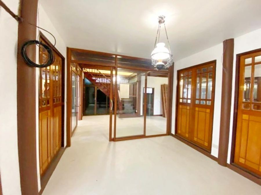 ลาดพร้าว50-56 ตลาดอินดี้ 400 ม. MRTโชคชัย4 750 ม. บ้านใหม่มาก 2 ชั้น 4 นอน  74ตร.วา. 230 ตร.ม.ทรงเรือนไทย  co-working space