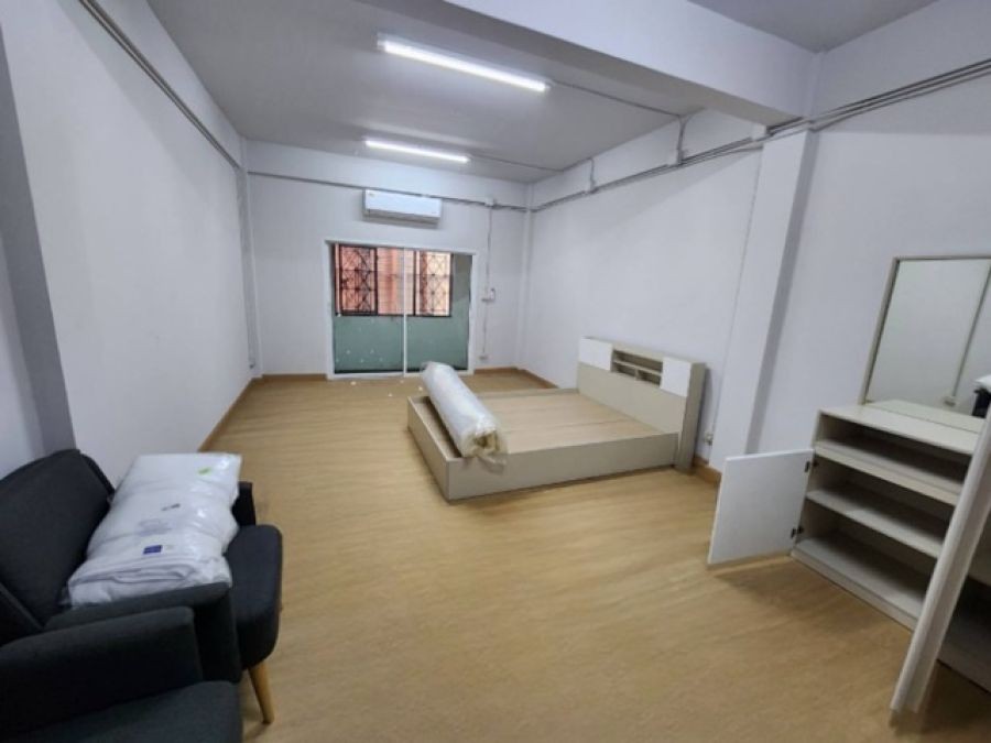 BTSวัดพระศรี 200 ม.เซ็นทรัล รามอินทรา 600 ม เปิดซิง! อาคารพาณิชย์ 5 ชั้น  มีดาดฟ้า ให้เช่าชั้น 2 ถึงชั้น 5 ติดถนนใหญ่ 4นอน 278 ตร.ม.ทำเลดี