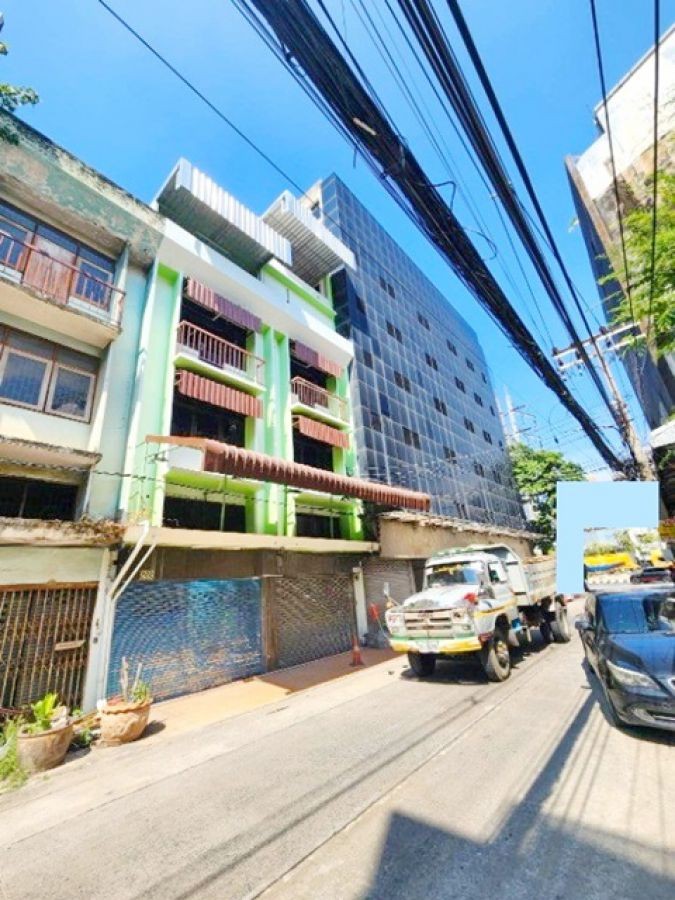 ริเวอร์ไซด์ โรงแรมมณเฑียร พระราม 3 ซอย 7-14  6นอน วิวแม่น้ำเจ้าพระยา เทอร์มินอล21 พระราม3 299ม. อาคารพาณิชย์4.5ชั้น 4น้ำ 29ตร.วา. 432 ตร.ม.