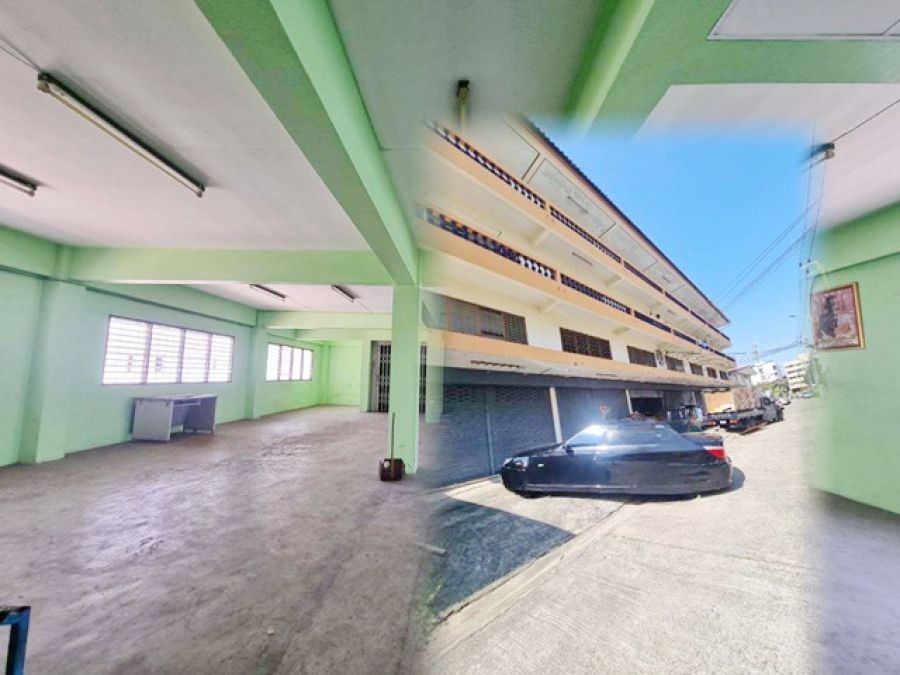 อาคารพาณิชย์ 7คูหา โลตัส สุขุมวิท50  BTS อ่อนนุช 900ม.ถูกที่สุดในโลก มีลิฟท์ 4 ชั้น  600ม. 8นอน 5น้ำ 2,002 ตร.ม.  282ตร.วา.