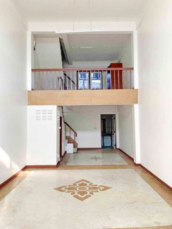 บิ๊กซี หนองจอก 900ม.ม.เทคโนโลยีมหานคร 700 ม. กลางใจเมือง  อาคารพาณิชย์ 3.5 ชั้น รวมดาดฟ้า