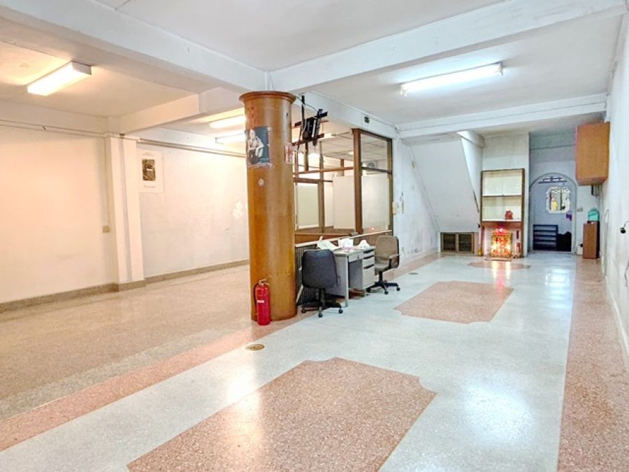 หลานหลวง คลองมหานาค  ให้เช่า 4 ชั้น โกดัง  2คูหาติดกัน 505ตรม.  MRTสามยอด 1.1 กม. ป้อมปราบฯ กทม. 3คัน พร้อมดาดฟ้าCafe ภูเขาทอง  ออฟฟิต