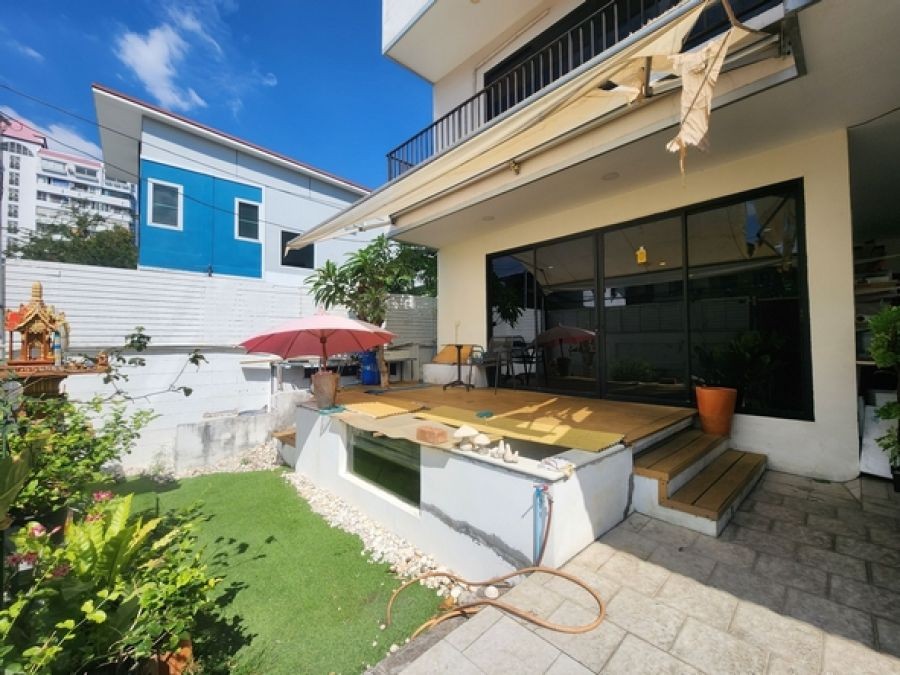 ขายบ้านเดี่ยว 3 ชั้น ขนาด 58 ตรว. ซอย ปุณณวิถี 31 สุขุมวิท 101  ใกล้ BTS ปุณณวิถี