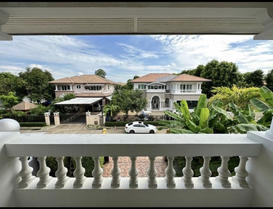 For Rent  Luxury Detached House 4 Bed in Nuntawan Suanluang R9 Park Village