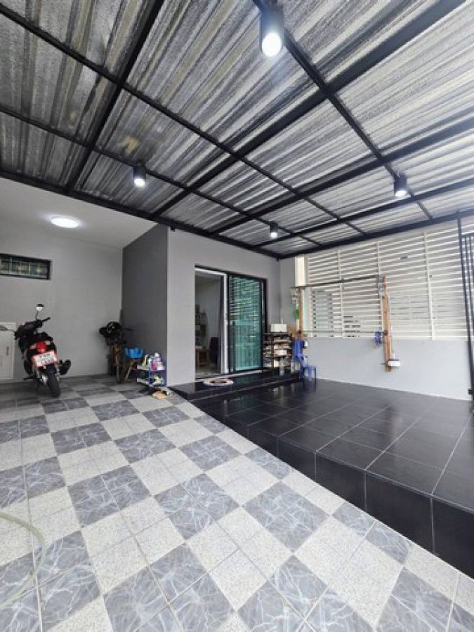 townhouse เดอะคอนเนค สุวรรณภูมิ 2 18 Square Wah 3 BEDROOM 2 ห้องน้ำ 2150000 THB ราคา-ดี สภาพใหม่