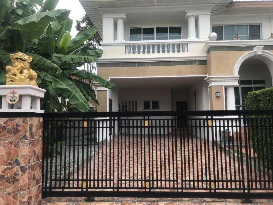 For Rent  Luxury Detached House 4 Bed in Nuntawan Suanluang R9 Park Village