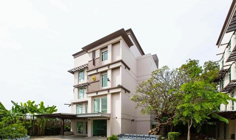 แฟชั่นไอส์แลนด์ ปัญญาวิลเลจ ให้เช่าอาคารพาณิชย์ 4 ชั้น 6นอน 9น้ำ  MRT วงแหวนรามอินทรา ออฟฟิศ 297ตรว. 402ตรม. มีสวน มีพื้นที่ให้จอดรถ