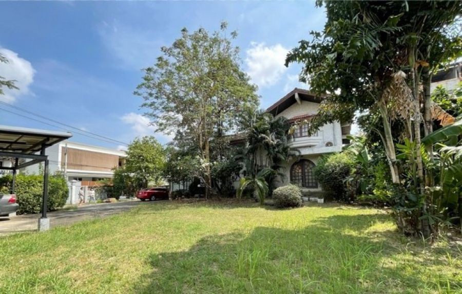 บ้าน บ้านเดี่ยว ออคิด วิลล่า เลียบด่วนรามอินทรา ใกล้เซ็นทรัล อีสต์วิลล์ 45000000 B. 4 BR 250 ตร.ว. ใกล้กับ ห่างถนนเลียบด่วนรามอินทรา ประมาณ 350 ม. และห่างโลตัส (เลียบด่วนรามอินทรา) และเซ็นทรัล อีสต์วิลล์ ประมาณ 3.8 กม. FOR SALE!!