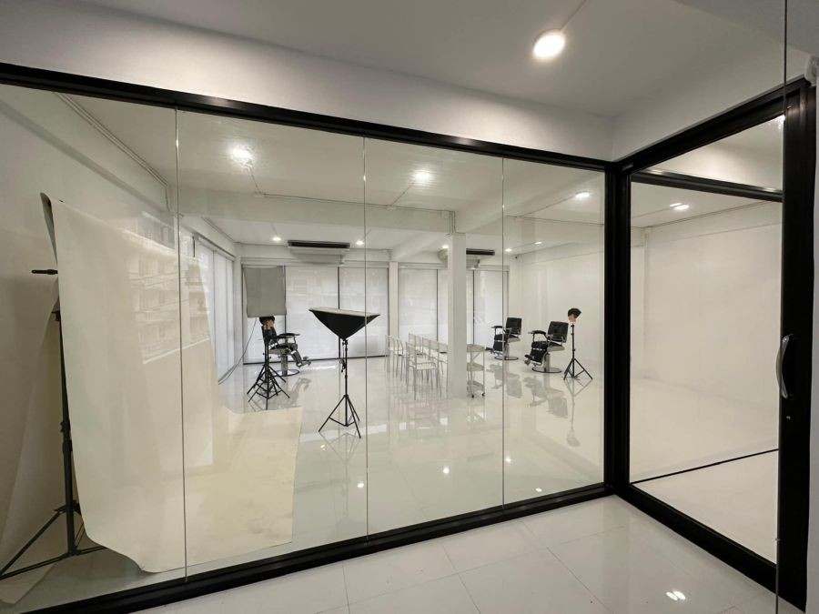 BH3351 ให้เช่าพื้นที่ ชั้น3 ขนาด 128 ตร.ม. เหมาะทำสำนักงาน โชว์รูม หรือคลาสออกกำลังกาย ติดห้างไอคอนสยาม