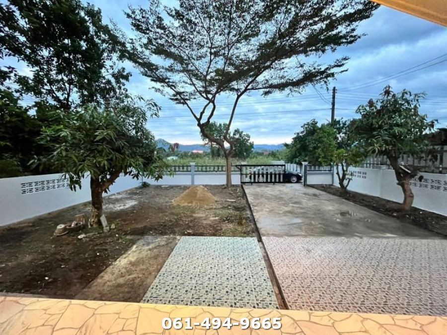 ขายบ้านเดี่ยว 100 ตรว. หน้า รร.นายร้อย จปร. นครนายก ประตู 2 เพียง 300 เมตร รีโนเวทใหม่ทั้งหลัง