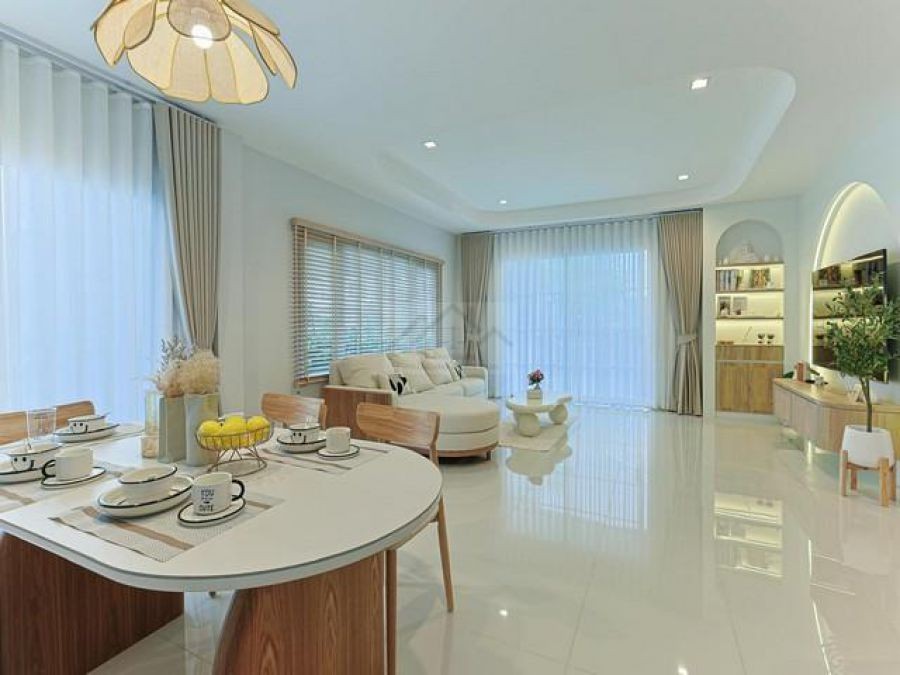 P186 ขาย ด่วน บ้านเดี่ยว 2 ชั้น ตกแต่งสวย คาซ่า วิลล์ วงแหวน-รามอินทรา Casa Ville Wongwaen-Ramintra ใกล้ทางด่วนจตุโชติ Fashion Island