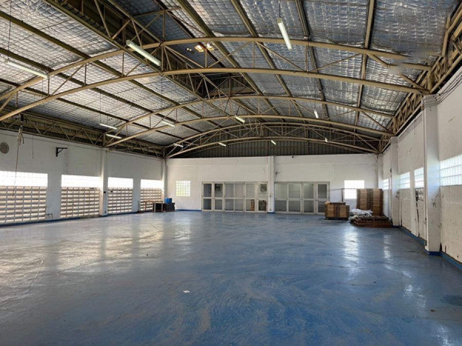 ให้เช่าอาคารโรงงาน/โกดัง ( พื้นที่สีม่วง )  4ไร่ พื้นที่ใช้สอยตัวอาคาร 5,350ตร.ม ถนน สุขสวัสดิ์ อำเภอ พระสมุทรเจดีย์ ราคาเช่า 642,000 บ/ด