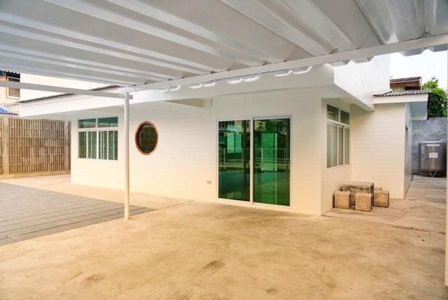 ให้เช่าบ้านเดี่ยว2ชั้น3ห้องนอนย่านบางกะปิเสรีไทยนวมินทร์แยกนิดาใกล้เดอะมอลล์