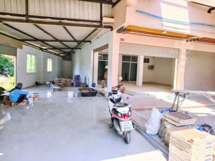 โรบินสัน อาคารพาณิชย์ 3ชั้น หลังมุม 255ตร.ม. บิ๊กซี ฉะเชิงเทรา2 600 ม. ให้เช่า 2คูหา 65 ตร.วา. ม.ราชภัฏราชนครินทร์1.8กม ร้านอาหาร เสริมสวย