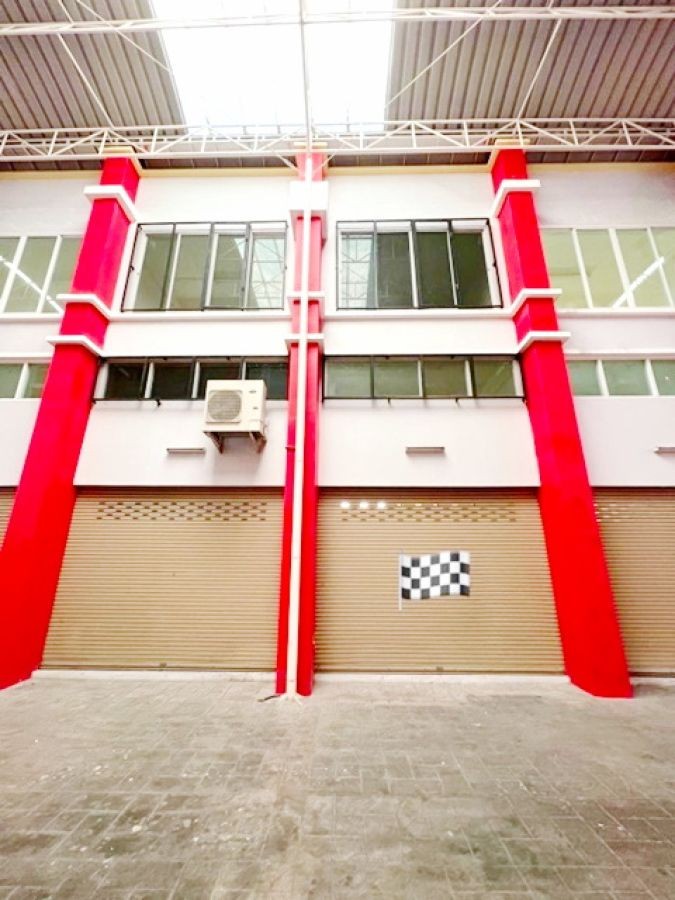 ตลาดสำเพ็ง2 600 ม. ใหม่ไม่เคยอยู่ ถ.กัลปพฤกษ์ อาคารพาณิชย์ 4 ชั้น 4นอน 3 น้ำ 18ตร.ว.275 ตร.ม.  ม.สยาม 6.1 กม.MRT หลักสอง 3.7 กม.