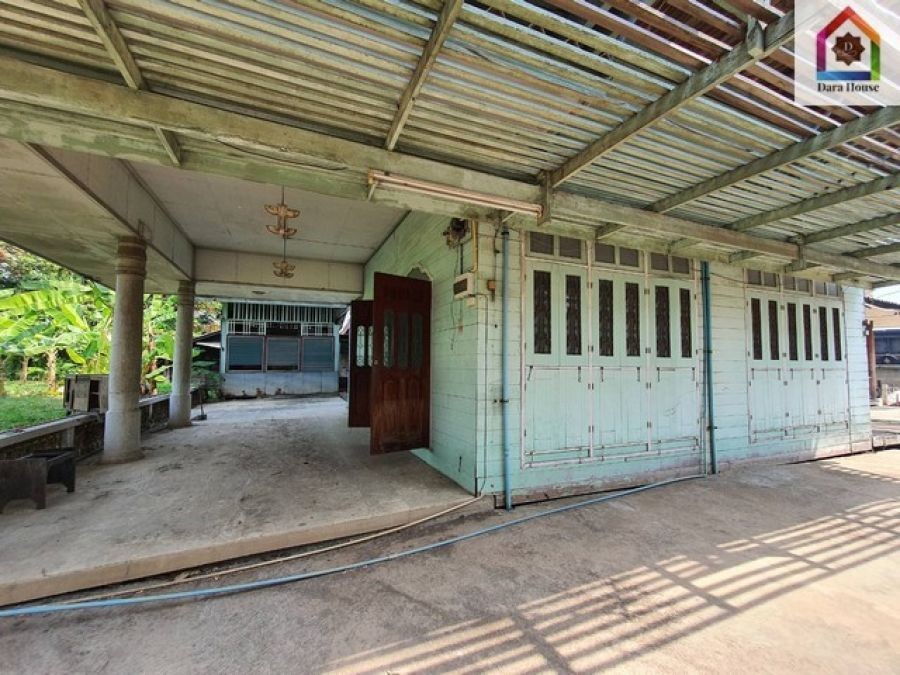 บ้าน ที่ดินพร้อมบ้าน ซอยจรัญสนิทวงศ์ 74/1  ขนาด = 0 ไร่ 2 ngan 83 ตาราง-วา 200000000 บาท ใกล้ รถไฟฟ้าสถานีบางพลัด ราคา-ถูก