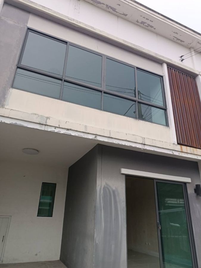 ให้เช่าบ้าน หมู่บ้านพฤกษา 83 ติดเซ็นทรัลศาลายา พร้อมเข้าอยู่ได้เลย โทร 086-978-9296