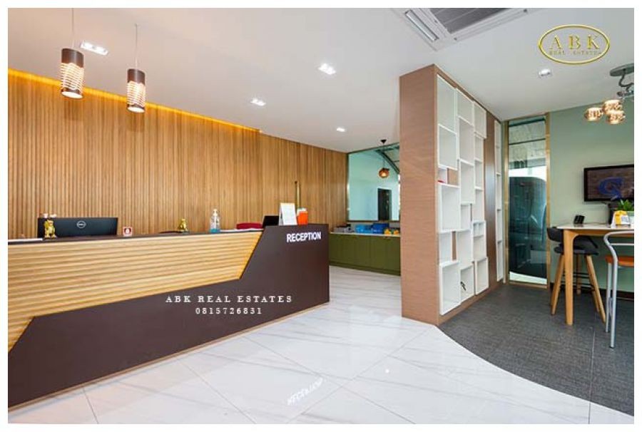 ขายสำนักงาน รีโนเวท พร้อมประกอบการ อาคารพาณิชย์ 5 ชั้น 40 ล้าน