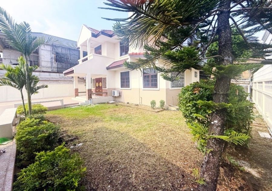 BTSสำโรง 2.8กม. BTSแบริ่ง 5กม. คฤหาสน์เดี่ยวหรู 2 ชั้น  3-5นอน 3 น้ำ120 ตร.วา.480 ตร.ม.รร.นานาชาตินิรันต์รัตน์ 1.0 กม.  ตลาดมิ่ง 800 ม.