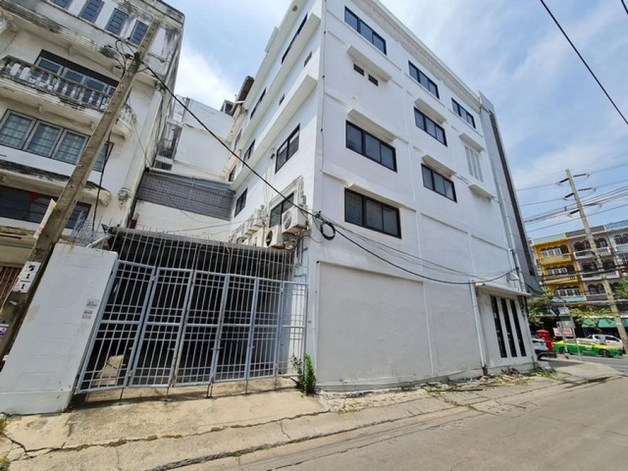 ขายสำนักงาน ถนนประชาอุทิศ ราษฎร์บูรณะ กรุงเทพมหานคร PTT13147