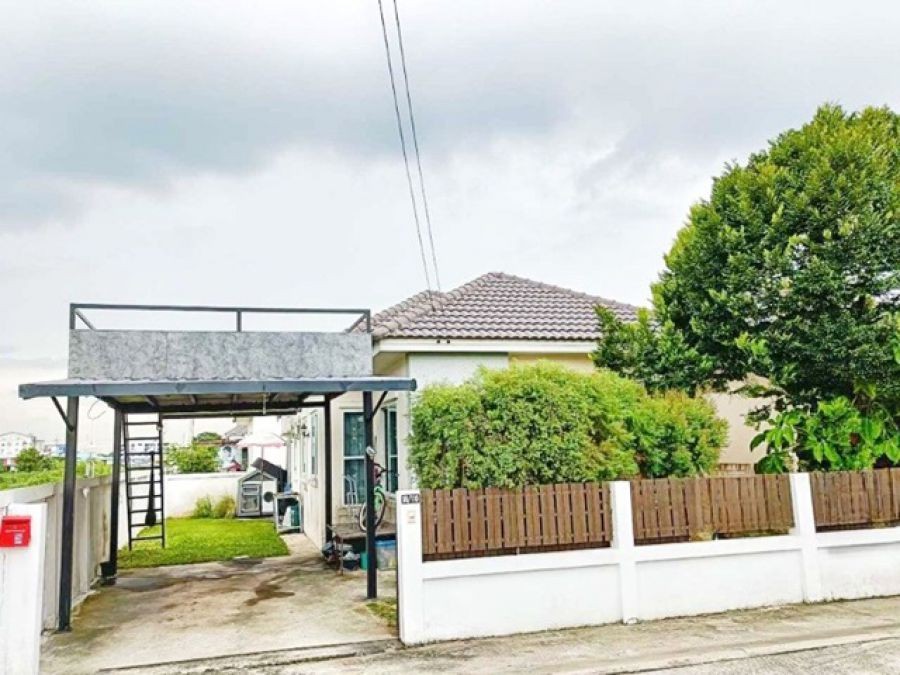 รร รพ.หนองจอก 1 กม. บ้านเดี่ยว 2นอน 42ตร.วา. 170ตร.ม.วัดหนองจอก 900ม.ให้เช่า แอร์ ใกล้สนามกีฬา ฟูตซอล บางกอกอารีนา  ตลาดหนองจอก 900ม.