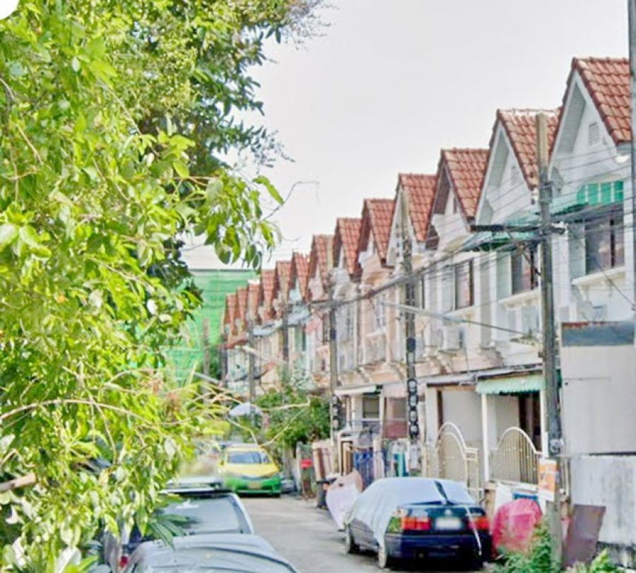 ให้เช่า  2นอน ทาวเฮ้าส์ 2ชั้น 17 ตรว.ใกล้เดอะมอลล์บางกะปิ ขาย ลาดพร้าว101 2น้ำ ซอยโพธิ์แก้ว 1-8 นวมินทร์ บึงกุ่ม กทม. ขาย 1.98 ล้าน