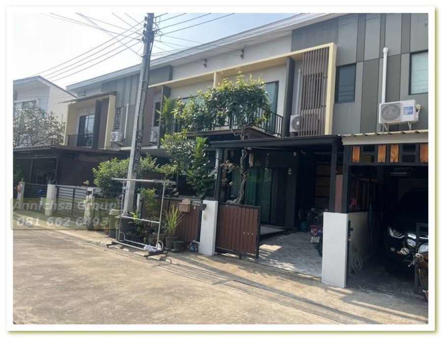 ขายทาวน์เฮ้าส์ 2 ชั้น The Connect เทิดราชัน 31 พร้อมอยู่! พื้นที่ใช้สอยกว้างขวาง ต่อเติมครัวและโรงจอดรถ เพิ่มพื้นที่ ทำให้ มี ระเบียง