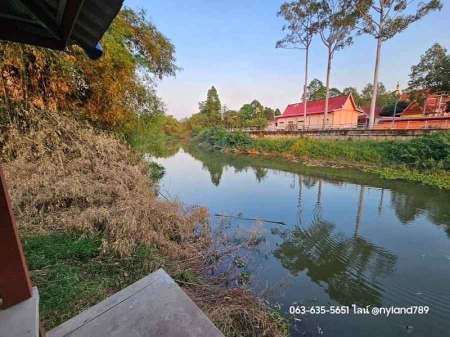 ขายบ้านสวนติดแม่น้ำนครนายก ขนาดย่อม สงบร่มรื่น สายบุญสายธรรมชื่นชอบ ตรงข้ามวัดโบสถ์การ้อง ต.ท่าช้าง อ.เมืองนครนายก