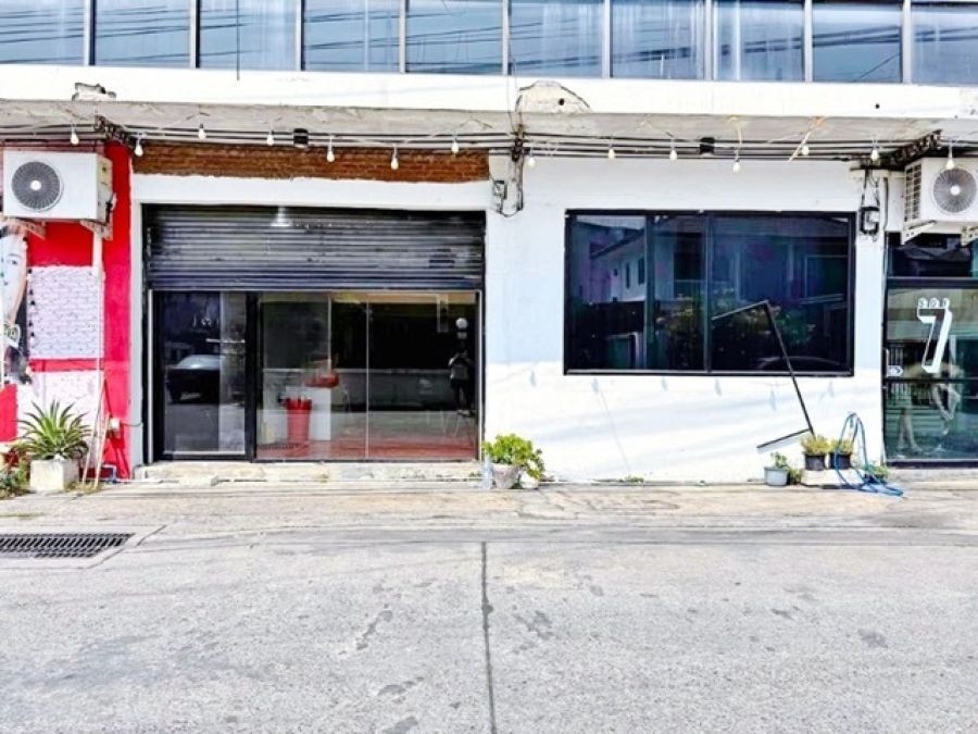 ติดถนน ทำเลดี บิ๊กซี กัลปพฤกษ์ 900 ม.ให้เช่าตึก 2 ชั้น 3นอน  รร.นานาชาติบริติชโคลัมเบีย 0.8 กม.MRT ภาษีเจริญ 2.7 กม.