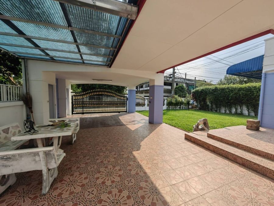 ให้เช่าบ้านเดี่ยว ขนาด 99 ตรว. ถนนสุขุมวิท105 ซอยลาซาล46 หมู่บ้านศรีพงษ์ ใกล้ BTSแบริ่งและMRT ศรีลาซาล