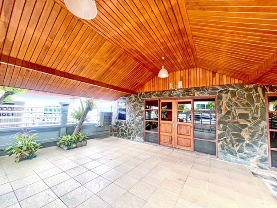 รามอินทรา 10-16 บ้านเดี่ยว 3นอน บิ๊กซี 1.6 กม. 2 น้ำ 55 ตร.วา.222 ตร.ม.มีเฟอร์ครบ ตลาดนัดเลียบด่วน  1.2 กม.. MRT มัยลาภ 0.8 กม.