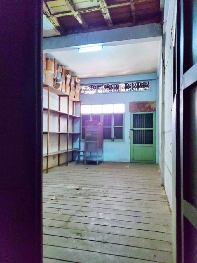 รร.นานาชาติเซนต์แอนดรูส์ สาทร 2.5 กม.  ตลาดน้อย 700ม. ตลาดสามย่าน 600 ม.ถูกที่สุด ให้เช่าอาคารพาณิชย์ 3 ชั้น ไชน่าทาวน์ 1.9 กม.