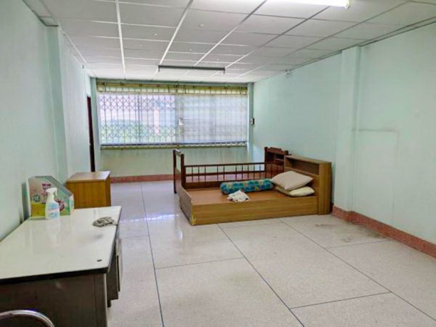 โรงงาน เซ็นทรัล พระราม 2 3.9 กม.บิ๊กซี พระราม2 4กม.อาคารพาณิชย์ 5ชั้น 3คูหา 16นอน ถูกที่สุด คุ้มที่สุดในย่านนี้  9 น้ำ 965 ตร.ม.62 ตร.วา.