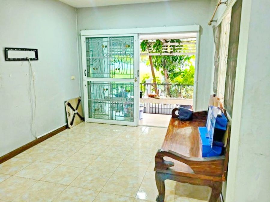 ตลาดบัวทอง 5.6 กม โลตัส บางกรวย-ไทรน้อย 4.8 กม. 62ตร.วา. ชัยพฤกษ์ - วงแหวน  บ้านเดี่ยวชั้นเดียว 3นอน 125 ตร.ม.