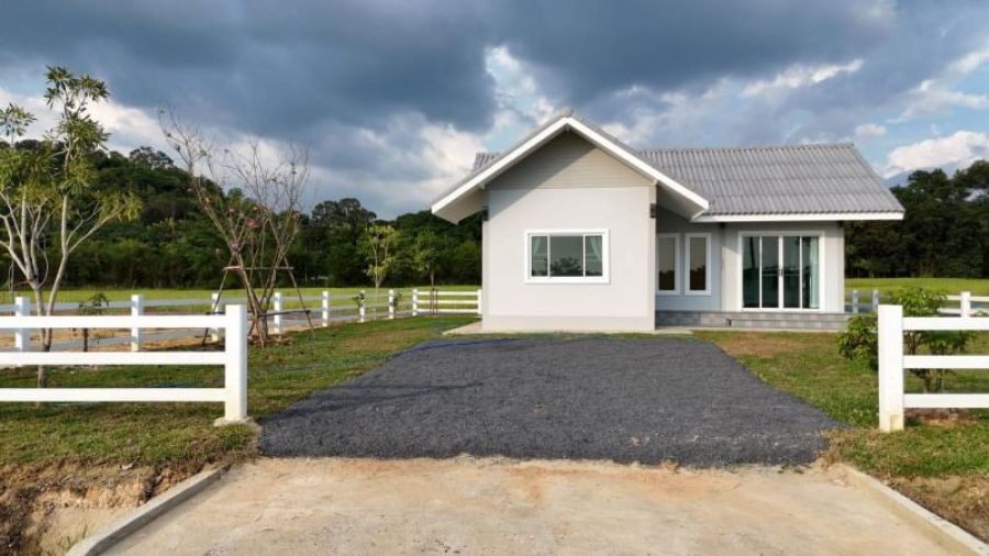 ขายบ้านสร้างใหม่พร้อมเข้าอยู่ 100 ตรว. ต.สีนาวา อ.เมืองนครนายก จ.นครนายก บรรยากาศวิวภูเขาสุดสวย การเดินทางสะดวก ใกล้โซนแหล่งท่องเที่ยว