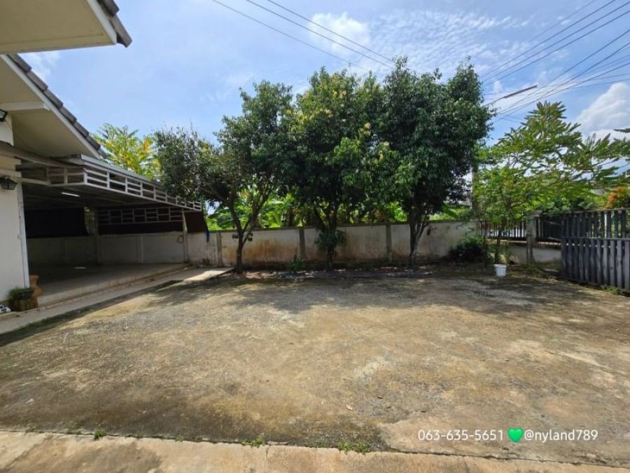 ด่วนขายใช้หนี้ ต่ำกว่าราคาประเมินกรมที่ดิน บ้านเดี่ยว 2 หลัง ต.เขาพระ อ เมืองจ.นครนายก ใกล้อ่างเก็บน้ำห้วยปรือเพียง 5 กม.