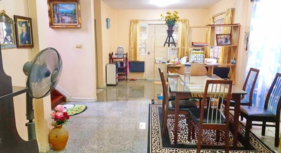 5นอน ถ.นิมิตรใหม่40  รพ.คลองสามวา 1.8 กม.ให้เช่า บ้านเดี่ยว 2 ชั้น  3 น้ำ จัดเต็มเฟอร์ เครื่องใช้ไฟฟ้า 47 ตร.วา.220 ตร.ม..3 แอร์