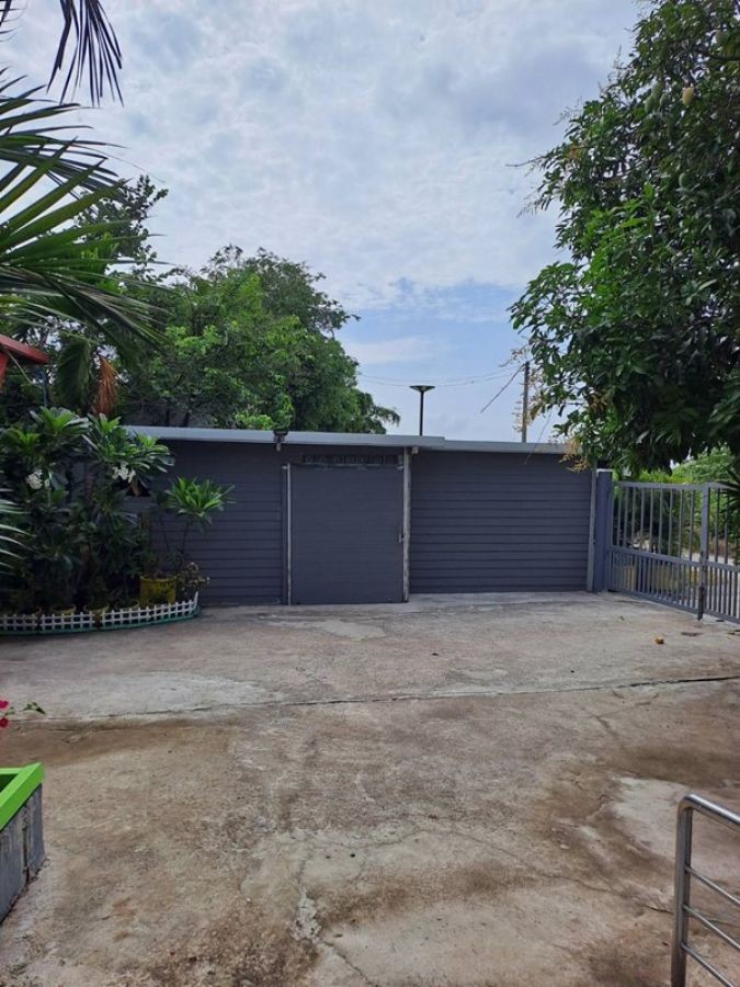 ขายบ้านเดี่ยว 1 ชั้น หมู่บ้านหนองสรวง อ.ศรีประจันต์ สุพรรณบุรี ใกล้โรงเรียน โรงพยาบาล ตลาด โทร 0869220218