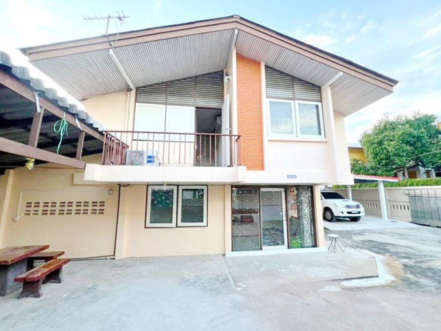 บ้านเดี่ยว 2 ชั้น โลตัส ปทุมธานี 1.0 กม. 3 นอน 2 น้ำ แม็คโคร 102 ตร.วา.302 ตร.ม. รพ.ปทุมธานี 1.0 กม ใจกลางเมืองปทุมธานี ให้เช่า 1 แอร์