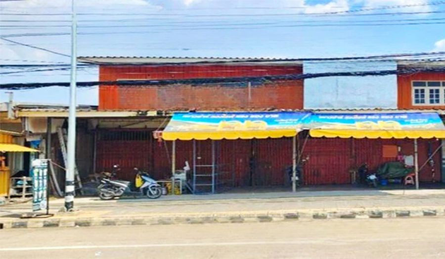 ติดถนนใหญ่3 นอน รร.วังสมบูรณ์วิทยาคม 1.9 กม อาคารพาณิชย์ 2 ชั้น 3 คูหา  3 น้ำ สามารถเช่าทั้ง 3 คูหา หรือ แบ่งเช่าได้ 180 ตร.ม.วา 960 ตร.ม.