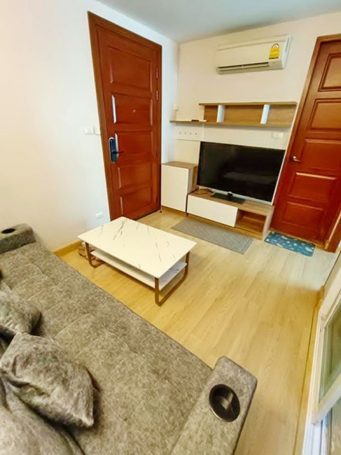 ถูกสุด เอมเมอรัลด์ เรสซิเดนท์ รัชดา ตึกC  MRTห้วยขวาง 0.7 กม.1นอน 1น้ำ ให้เช่า 30ตร.ม.มีเฟอร์ บิวท์อิน เครื่องใช้ไฟฟ้า ม.ศรีปทุม พญาไท 3 กม.