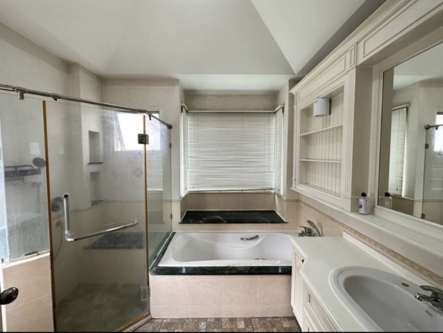 For Rent  Luxury Detached House 4 Bed in Nuntawan Suanluang R9 Park Village